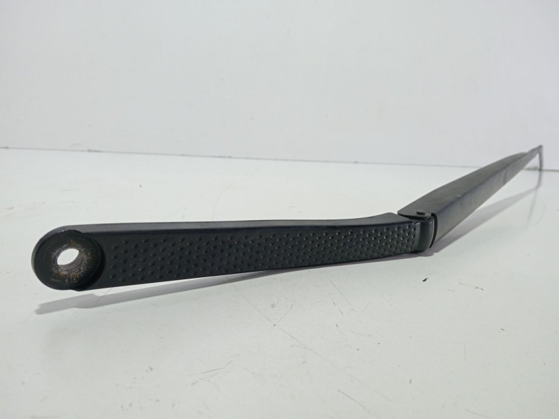 Recambio de brazo limpia delantero derecho para renault clio iv (bh_) 1.6 rs (bhj4, bhj6, bhmm) referencia OEM IAM 288861373R  