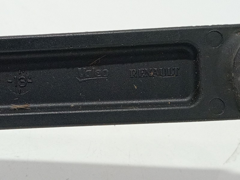 Recambio de brazo limpia delantero derecho para renault clio iv (bh_) 1.6 rs (bhj4, bhj6, bhmm) referencia OEM IAM 288861373R  