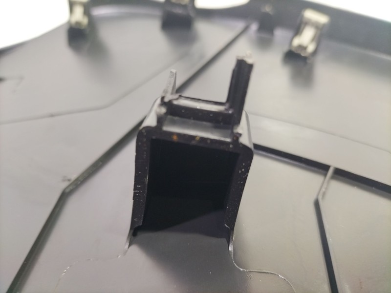 Recambio de moldura para renault clio iv (bh_) 1.6 rs (bhj4, bhj6, bhmm) referencia OEM IAM 689311750R  