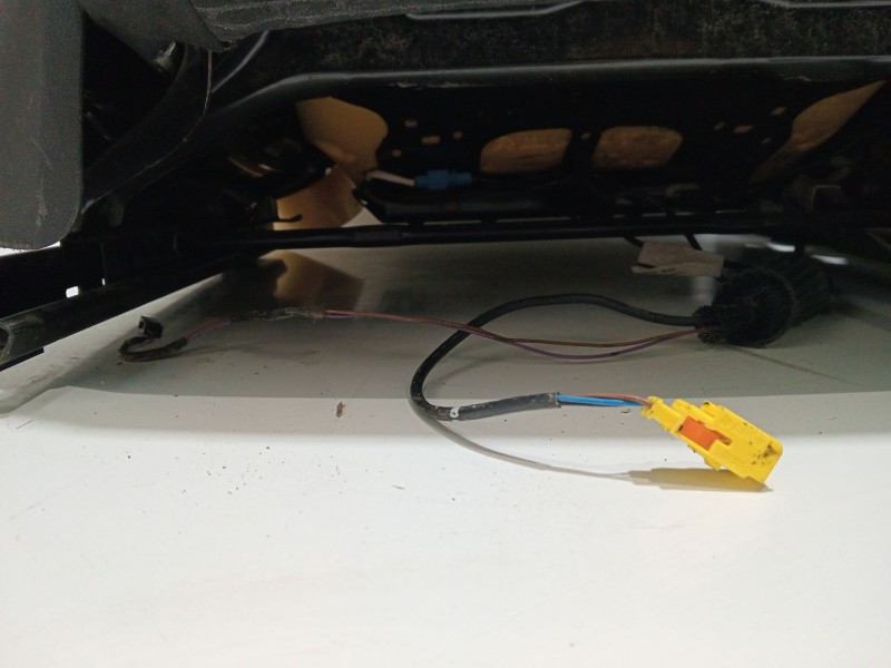 Recambio de juego asientos completo para volkswagen golf vi (5k1) 1.6 tdi referencia OEM IAM CAYC  