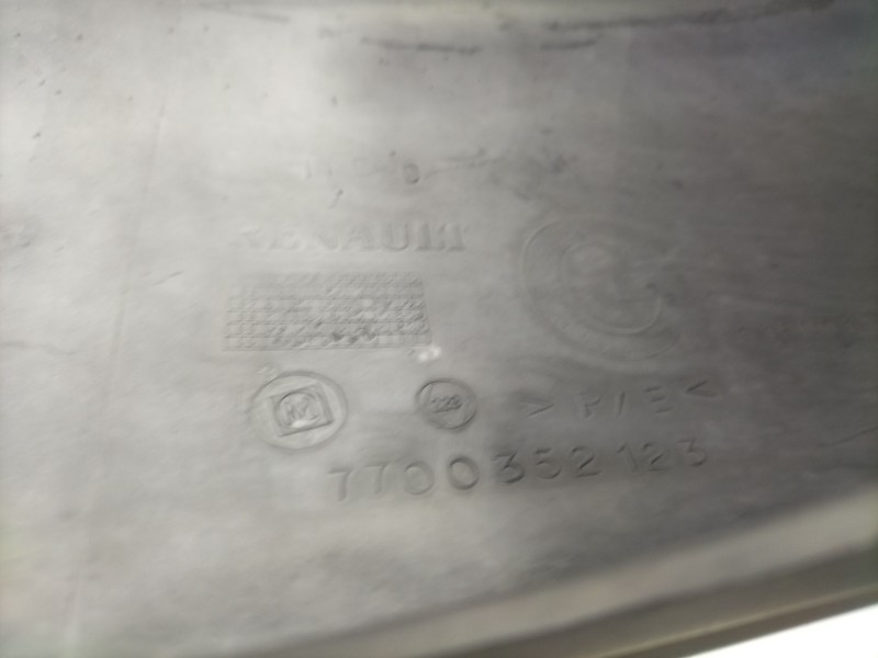 Recambio de puntera paragolpes trasera izquierda para renault master desde ´98 base, caja cerrada l1h1 rs 3078 referencia OEM IA