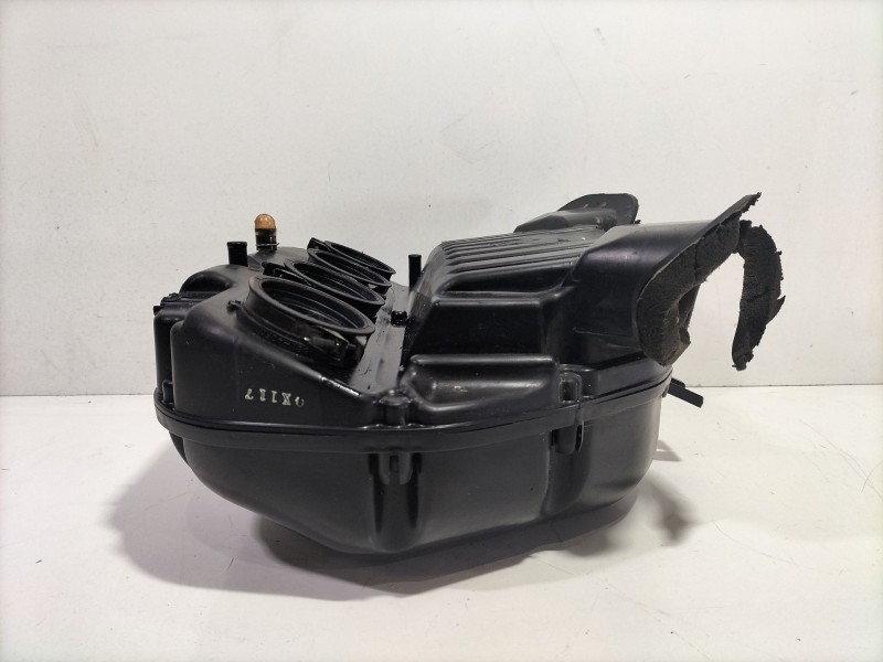 Recambio de caja filtro aire para suzuki gsx-r (751cc - ) gsx-r 1000 /k1/k2 (wvbl) referencia OEM IAM GSX-R(751CC-)GSX-R1000/K1/