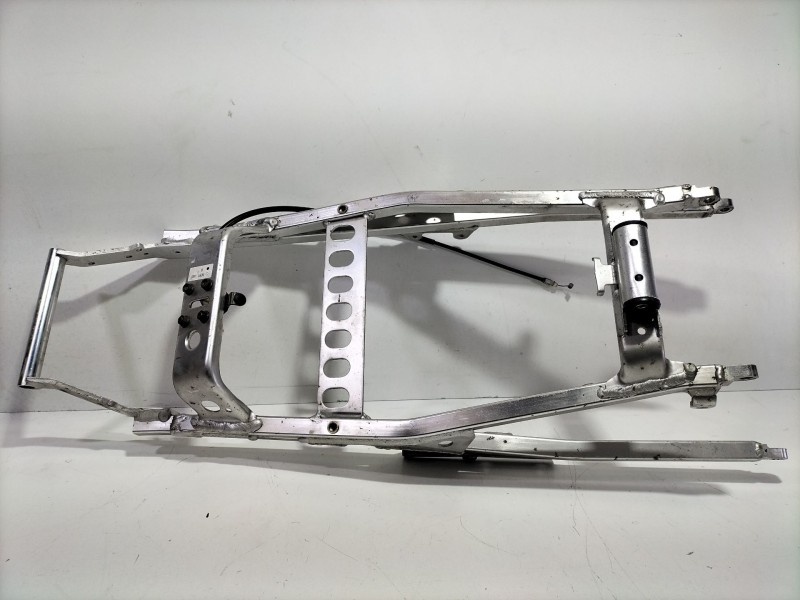Recambio de subchasis para yamaha yzf-r yzf-r6 (rj03) referencia OEM IAM 5EB1040B  