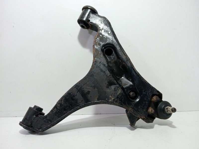 Recambio de brazo suspension inferior delantero derecho para mitsubishi montero (v60/v70) 3.2 di-d glx (3-ptas.) referencia OEM 