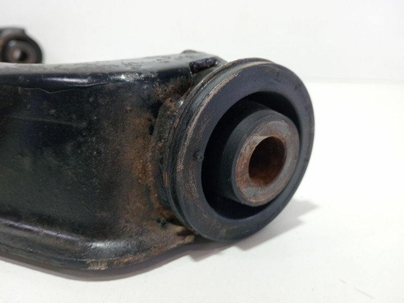 Recambio de brazo suspension inferior delantero derecho para mitsubishi montero (v60/v70) 3.2 di-d glx (3-ptas.) referencia OEM 