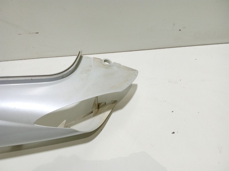 Recambio de moldura para honda ps ps 125i (jf17) referencia OEM IAM 83600KTZD000  