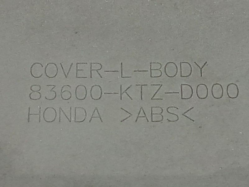 Recambio de moldura para honda ps ps 125i (jf17) referencia OEM IAM 83600KTZD000  