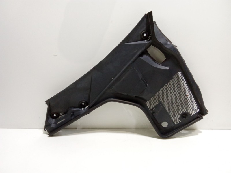 Recambio de torpedo para mercedes-benz clase c (w205) familiar c 220 t d (205.214) referencia OEM IAM A2058308902  