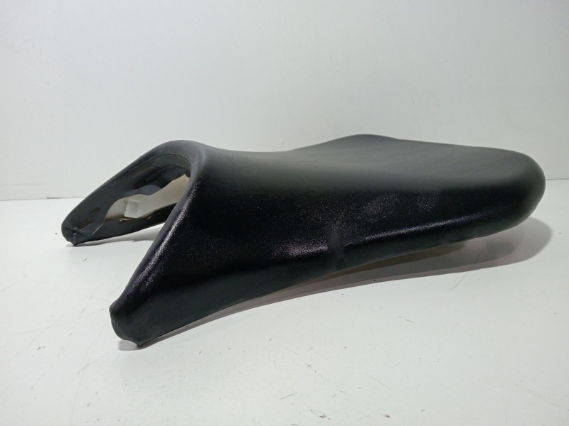 Recambio de asiento trasero medio para yamaha yzf-r yzf-r6 (rj03) referencia OEM IAM YZF-RYZF-R6(RJ03)1999-2000600.0120CV0  