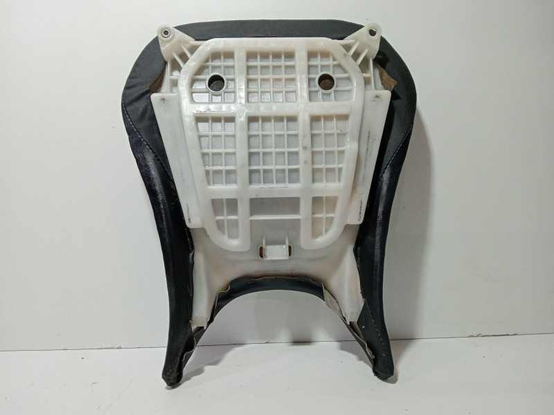 Recambio de asiento trasero medio para yamaha yzf-r yzf-r6 (rj03) referencia OEM IAM YZF-RYZF-R6(RJ03)1999-2000600.0120CV0  
