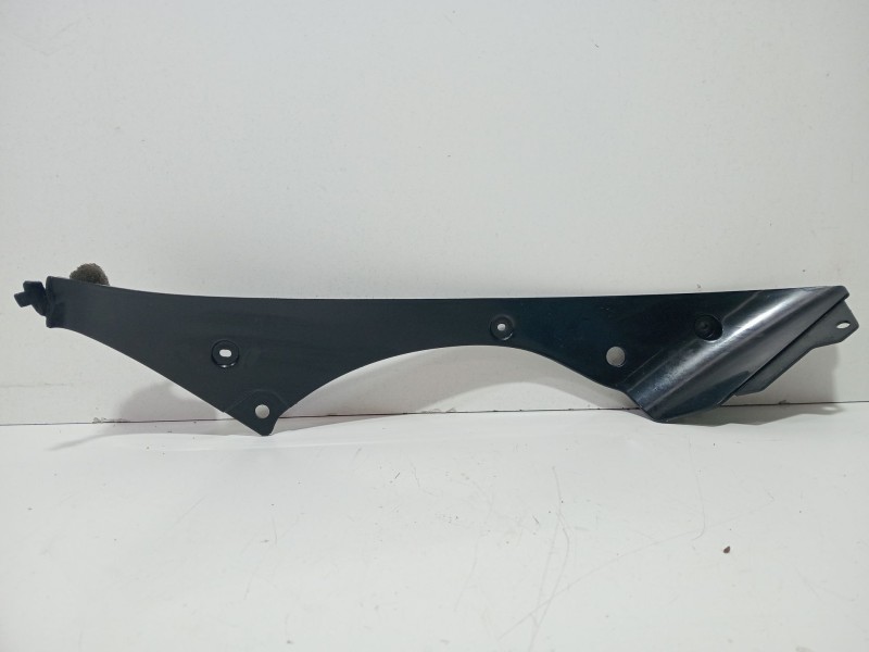 Recambio de moldura para yamaha yzf-r yzf-r6 (rj03) referencia OEM IAM 5EB2836L00  