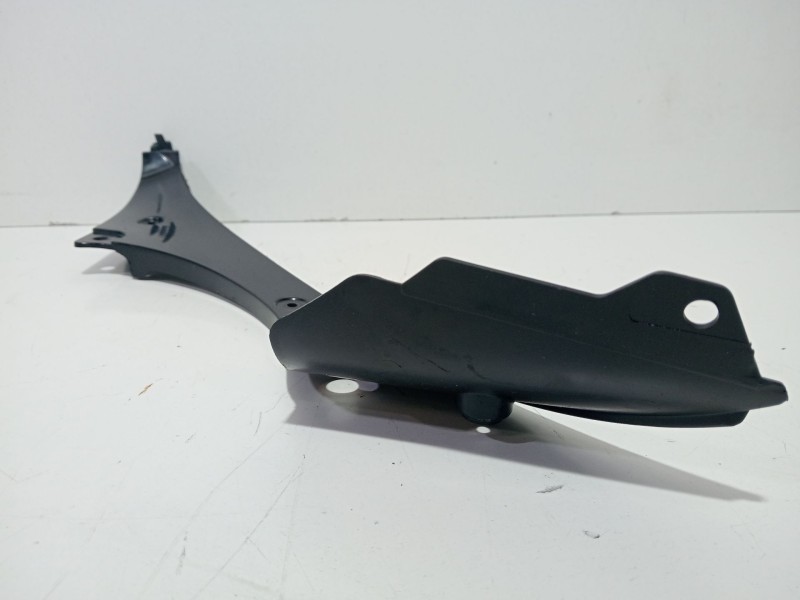 Recambio de moldura para yamaha yzf-r yzf-r6 (rj03) referencia OEM IAM 5EB2836L00  