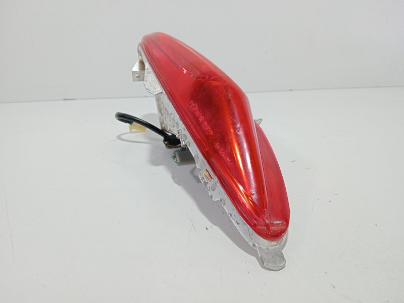 Recambio de piloto trasero izquierdo paragolpes para yamaha x-max x-max 125 momodesign (se54) referencia OEM IAM X-MAXX-Max125Mo