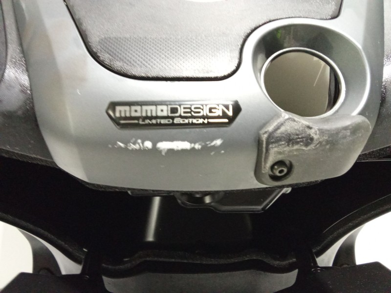 Recambio de moldura para yamaha x-max x-max 125 momodesign (se54) referencia OEM IAM 37PF831100  