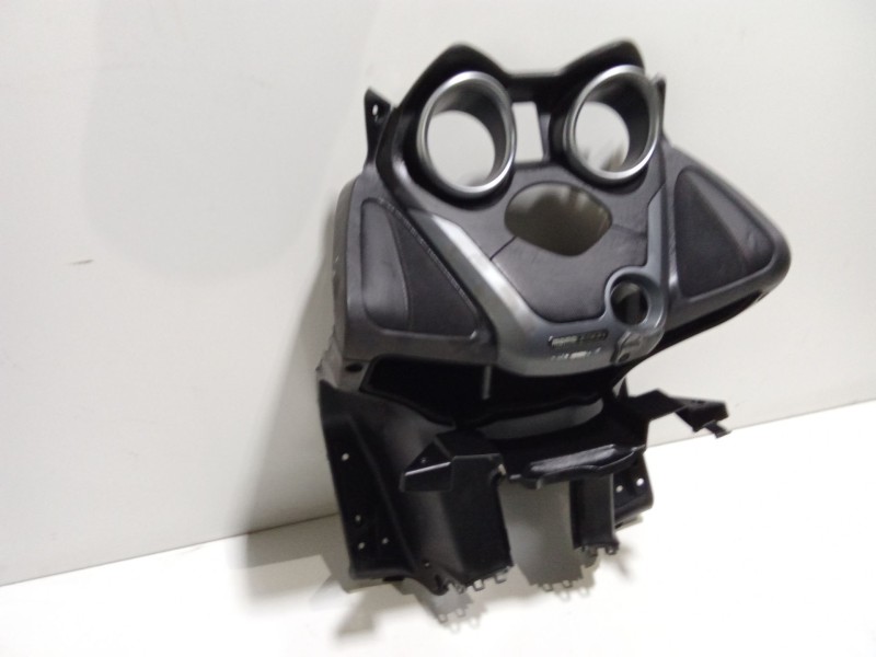 Recambio de moldura para yamaha x-max x-max 125 momodesign (se54) referencia OEM IAM 37PF831100  