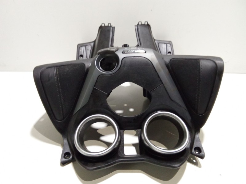 Recambio de moldura para yamaha x-max x-max 125 momodesign (se54) referencia OEM IAM 37PF831100  