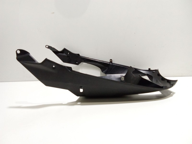 Recambio de moldura para yamaha x-max x-max 125 momodesign (se54) referencia OEM IAM 37PF838500  