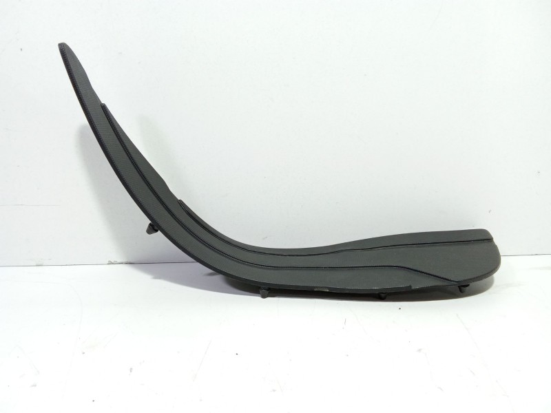 Recambio de moldura para yamaha x-max x-max 125 momodesign (se54) referencia OEM IAM 37P-F7413-00  