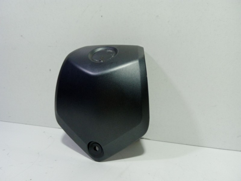 Recambio de moldura para yamaha x-max x-max 125 momodesign (se54) referencia OEM IAM 37P-F6145-00  