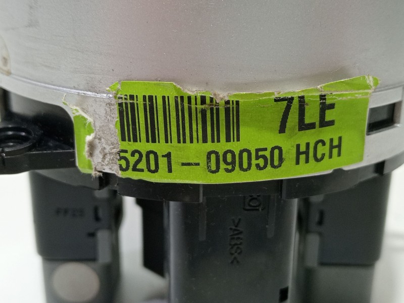Recambio de mando multifuncion para ssangyong kyron 200 xdi limited referencia OEM IAM 250109050  