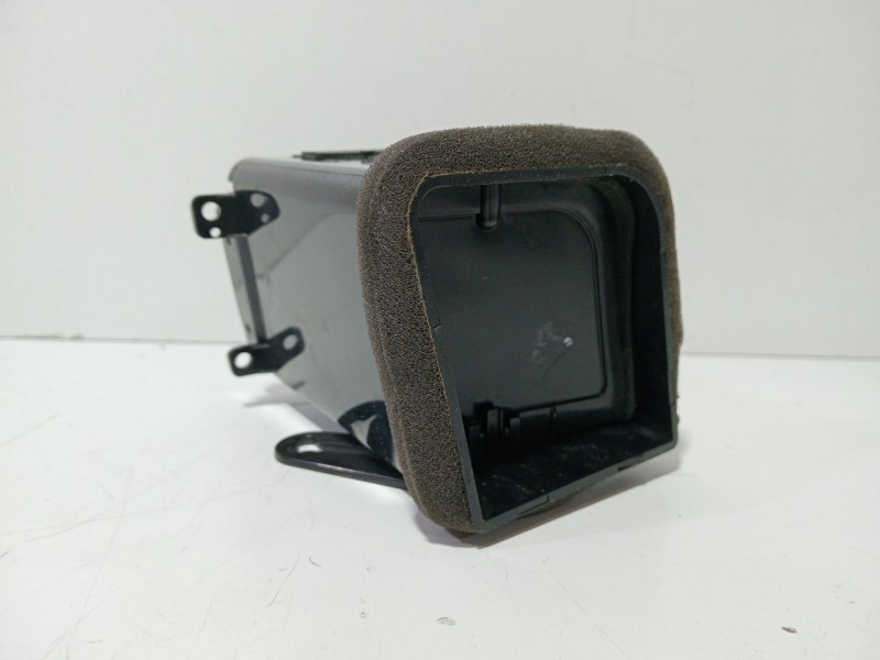 Recambio de rejilla aireadora para ssangyong kyron 200 xdi limited referencia OEM IAM 6963009000  