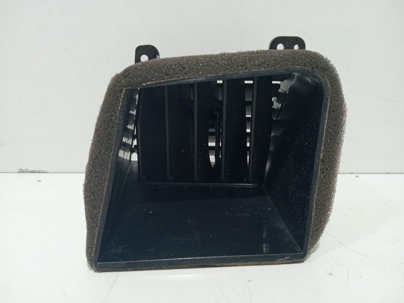 Recambio de rejilla aireadora para ssangyong kyron 200 xdi limited referencia OEM IAM 6961009000  