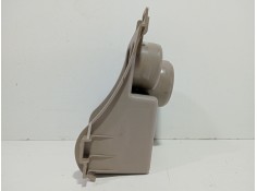 Recambio de moldura para ssangyong kyron 200 xdi limited referencia OEM IAM 7793132000   2