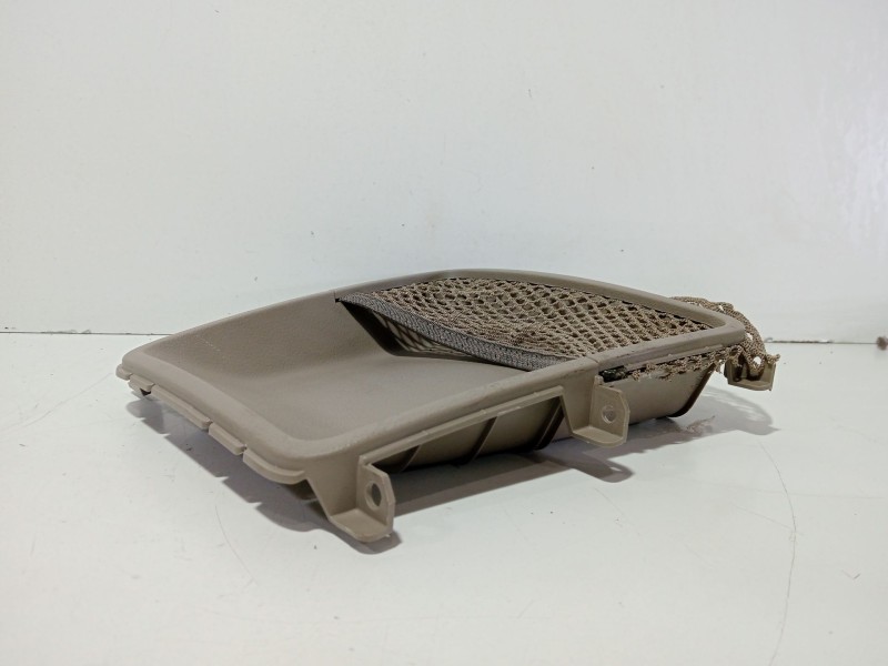 Recambio de moldura para ssangyong kyron 200 xdi limited referencia OEM IAM 7795131000  