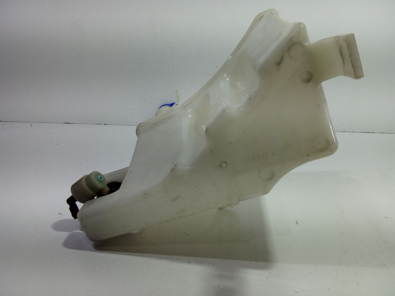 Recambio de deposito limpia para ssangyong kyron 200 xdi limited referencia OEM IAM K7841009000  