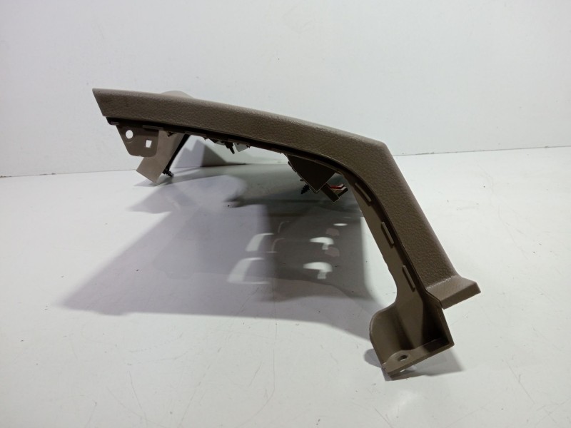 Recambio de moldura para ssangyong kyron 200 xdi limited referencia OEM IAM 7673131001  