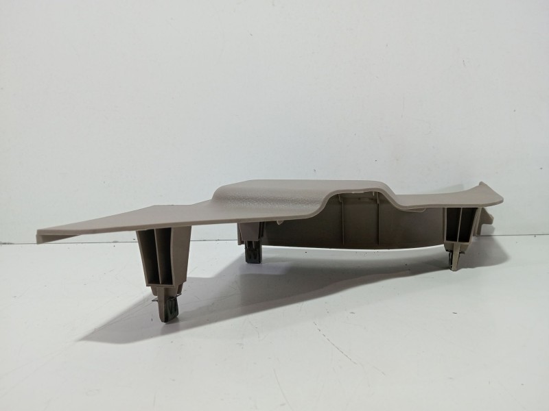 Recambio de moldura para ssangyong kyron 200 xdi limited referencia OEM IAM 7738009000  