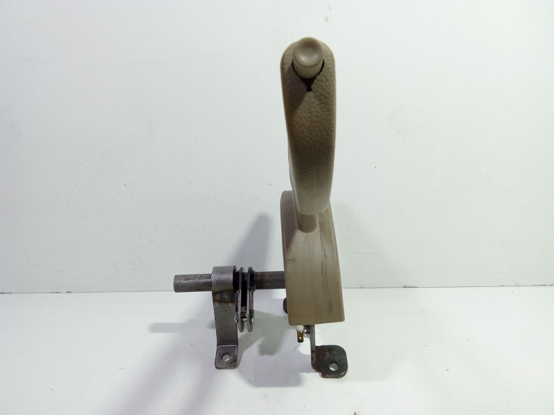 Recambio de palanca freno de mano para ssangyong kyron 200 xdi limited referencia OEM IAM D20DT  