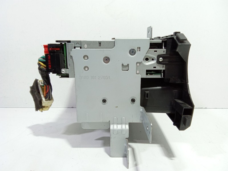 Recambio de sistema audio / radio cd para ssangyong kyron 200 xdi limited referencia OEM IAM 8910009070  