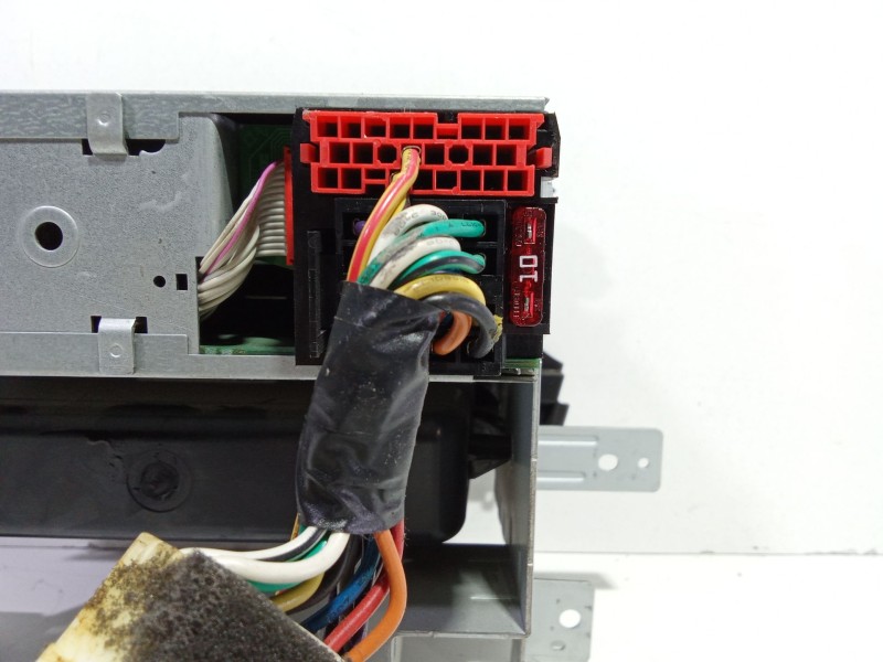 Recambio de sistema audio / radio cd para ssangyong kyron 200 xdi limited referencia OEM IAM 8910009070  