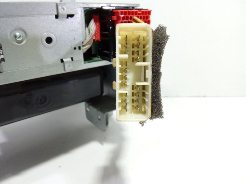 Recambio de sistema audio / radio cd para ssangyong kyron 200 xdi limited referencia OEM IAM 8910009070  