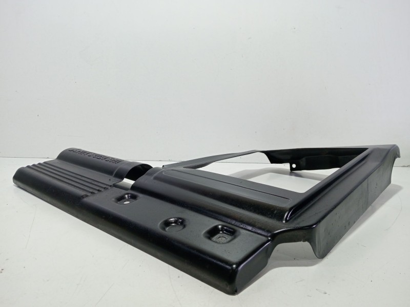 Recambio de tapa motor para mitsubishi montero (v20/v40) 2500 td gl (3-ptas.) referencia OEM IAM MONTERO(V20/V40)2500TDGL(3-ptas