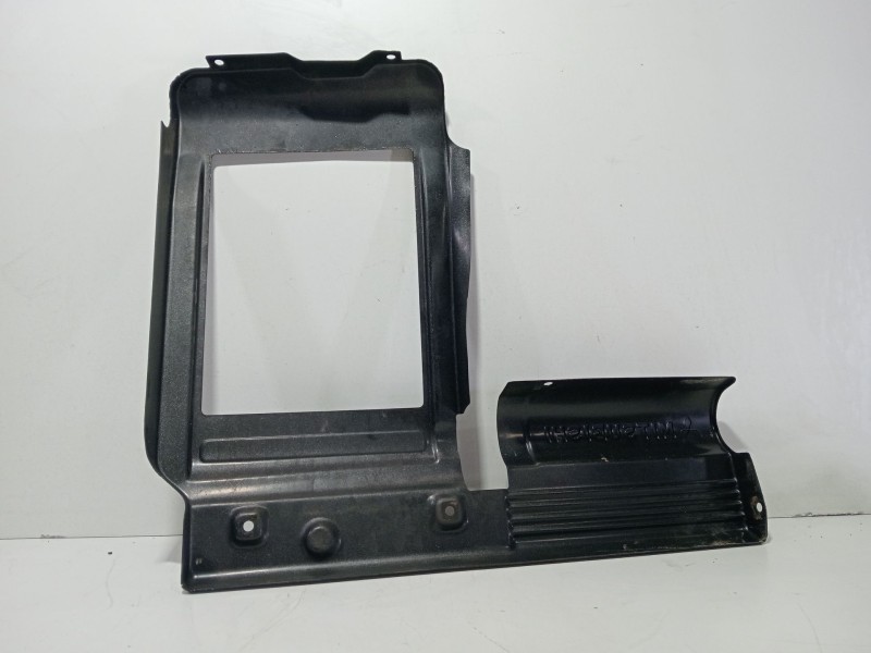 Recambio de tapa motor para mitsubishi montero (v20/v40) 2500 td gl (3-ptas.) referencia OEM IAM MONTERO(V20/V40)2500TDGL(3-ptas