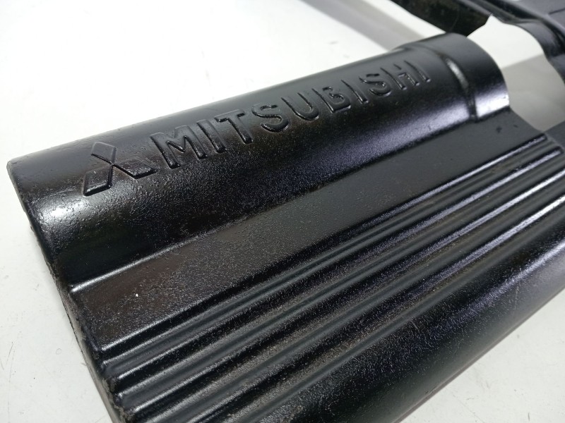 Recambio de tapa motor para mitsubishi montero (v20/v40) 2500 td gl (3-ptas.) referencia OEM IAM MONTERO(V20/V40)2500TDGL(3-ptas