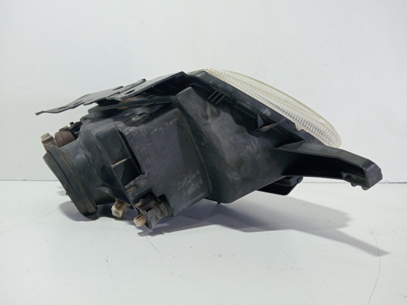 Recambio de faro izquierdo para citroën saxo 1.5 d image referencia OEM IAM 6204N523178  