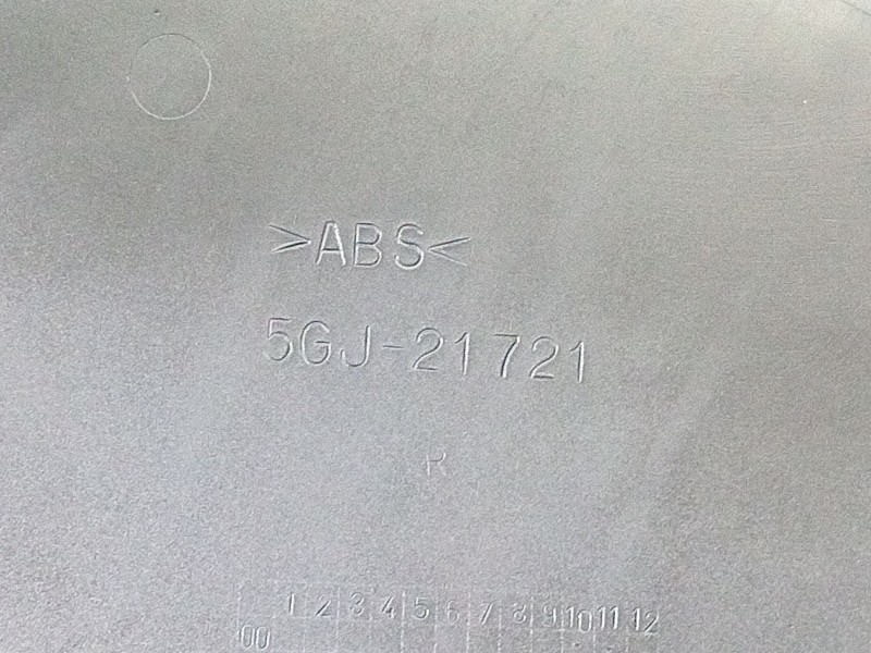 Recambio de moldura para yamaha 500 tmax referencia OEM IAM YAMAHA500TMAX´2009???motorj403e  