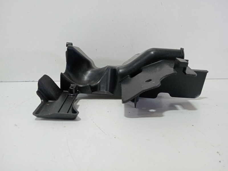 Recambio de moldura para honda ps ps 125i (jf17) referencia OEM IAM 19050KTF6400  