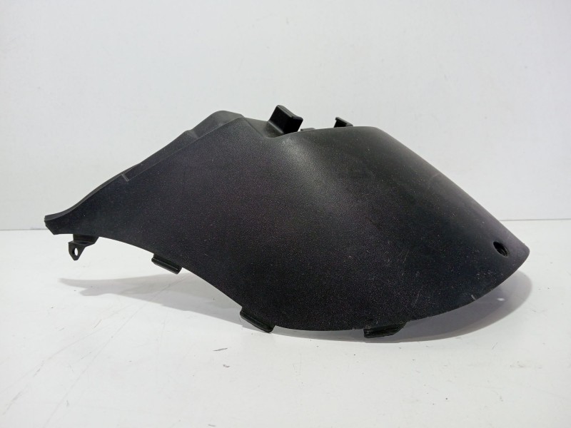 Recambio de moldura para honda ps ps 125i (jf17) referencia OEM IAM 80151KTZD000  