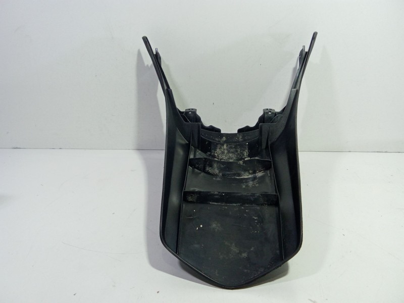 Recambio de portamatriculas para honda ps ps 125i (jf17) referencia OEM IAM 80100KTZD000  