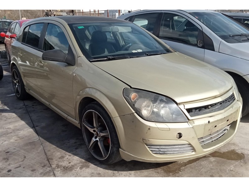 opel astra h (a04) del año 2004