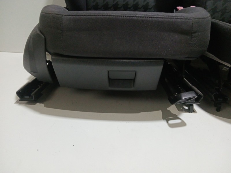Recambio de juego asientos completo para audi a3 sportback (8va) ambiente referencia OEM IAM   