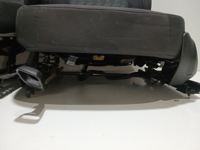 Recambio de juego asientos completo para audi a3 sportback (8va) ambiente referencia OEM IAM   