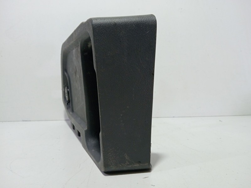 Recambio de moldura para mitsubishi montero (v20/v40) 2500 td glx (3-ptas.) referencia OEM IAM MONTERO(V20/V40)  