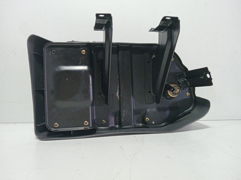 Recambio de moldura para mitsubishi montero (v20/v40) 2500 td glx (3-ptas.) referencia OEM IAM MONTERO(V20/V40)  