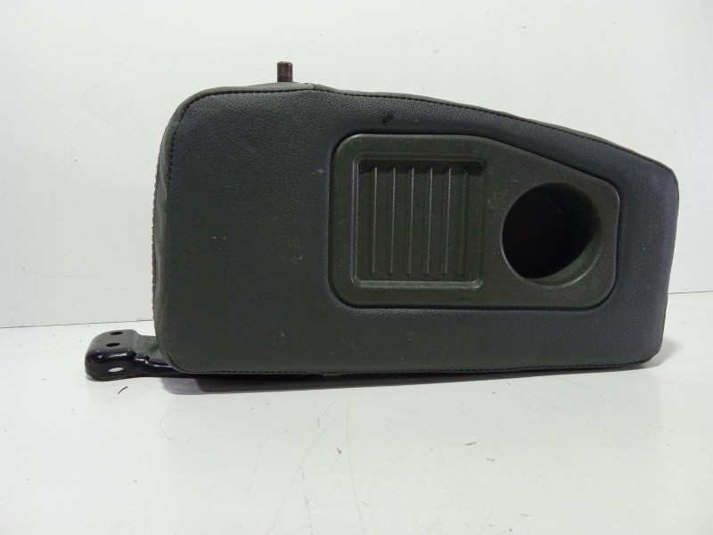 Recambio de apoyabrazos central para mitsubishi montero (v20/v40) 2500 td glx (3-ptas.) referencia OEM IAM monterov20v40  