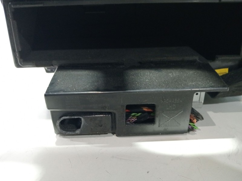 Recambio de guantera para volkswagen golf vi (5k1) 1.6 tdi referencia OEM IAM GOLFVI(5K1)1.6TDI(2009-2012)  